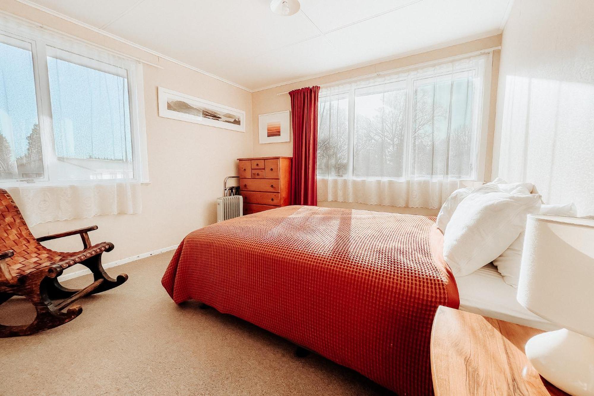Alpine House Tongariro - Turangi Holiday Home Buitenkant foto